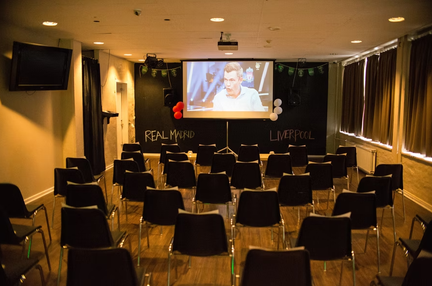 Sportsvisning på projektor